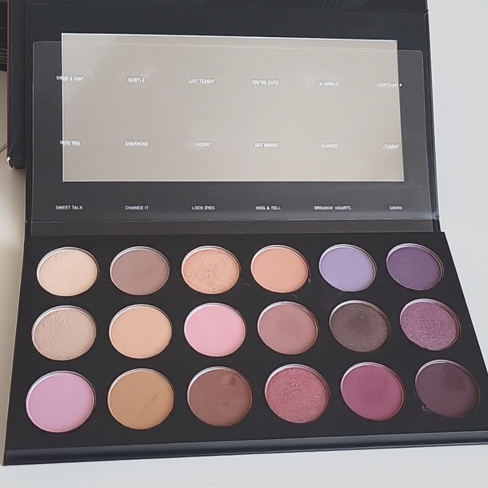 Morphe 18F “Talkin’ Flirty” Eyeshadow Palette